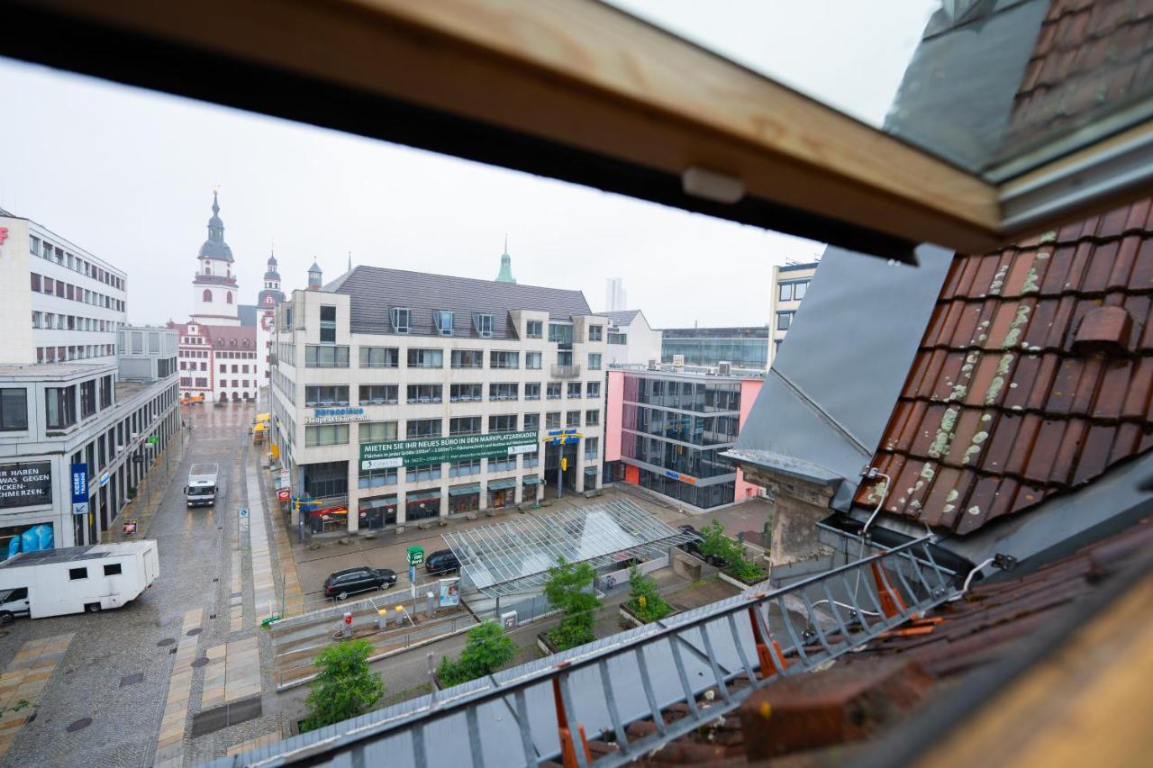 Apartment Im Historischen Altbau Am Marktplatz - Disney+, 300Mb/S Internet Chemnitz Esterno foto